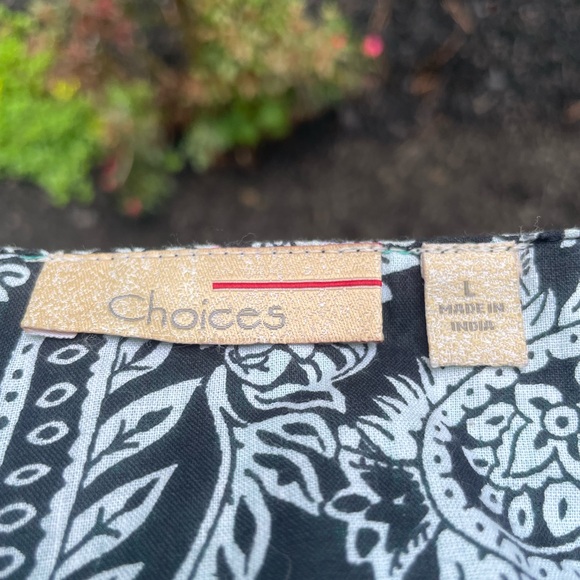 Choices b/w paisley jacket - Picture 6 of 9